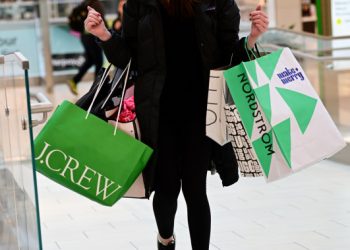 U.S. GDP grew at a 4.9% annual pace in the third quarter, better than expected