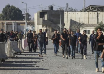 Israel expels Gazan workers back to war-torn enclave