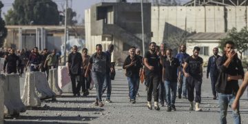 Israel expels Gazan workers back to war-torn enclave