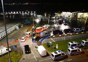Hamburg airport hostage situation that caused suspension of flights has ended, police say