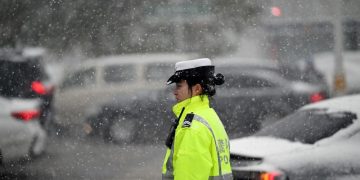 China’s northeast hit by unseasonable blizzard as heavy snow causes mass disruption