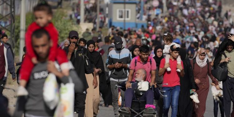 ‘Nothing is left’: Thousands of Palestinians flee south as Israel steps up Gaza City offensive