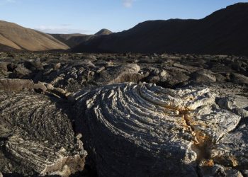Iceland declares state of emergency, evacuates residents over threat of volcanic eruption