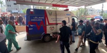 Israeli troops and tanks raid Gaza’s Al-Shifa Hospital