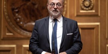 French senator under investigation on suspicion of drugging MP