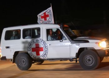 First group of Israelis and Palestinians freed under breakthrough Israel-Hamas truce