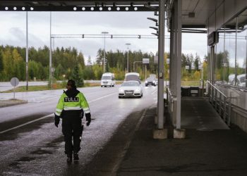 Finland to close last operating checkpoint on Russian border