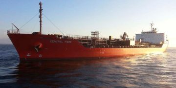 DOD says US Navy, Israeli-owned ship not intended target of Houthi missiles