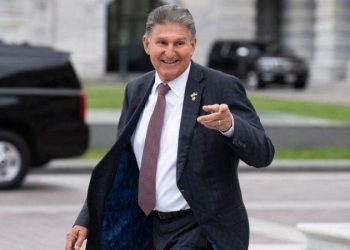 If Manchin runs for president, will he be a spoiler and throw the election to Trump?