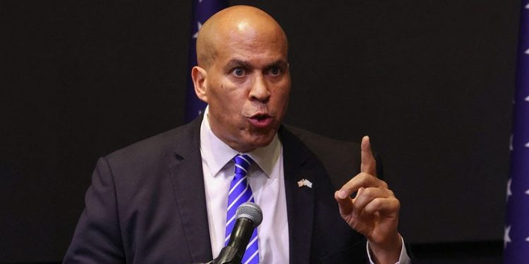 New Jersey Sen. Cory Booker interrupted by protesters demanding Gaza cease-fire