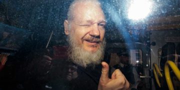 Squad and Marjorie Taylor Greene join 16 lawmakers calling on Biden to free Julian Assange