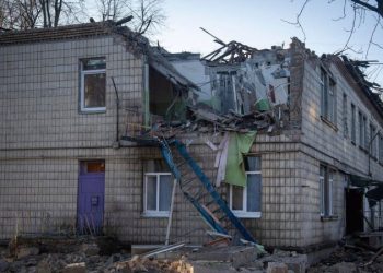 Russia launches largest drone attack on Kyiv since start of war, injuring 5