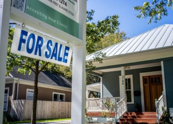 Pending home sales drop to a record low, even worse than during the financial crisis