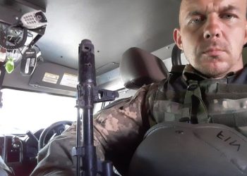 Surrounded by Russians and ready to die, this Ukrainian soldier called in an artillery strike – on his own position