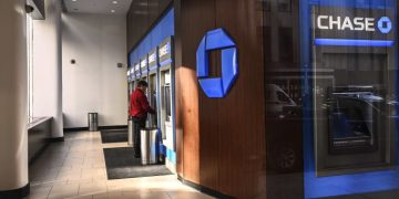 Wall Street CEOs say proposed banking rules would hurt small businesses, low-income Americans