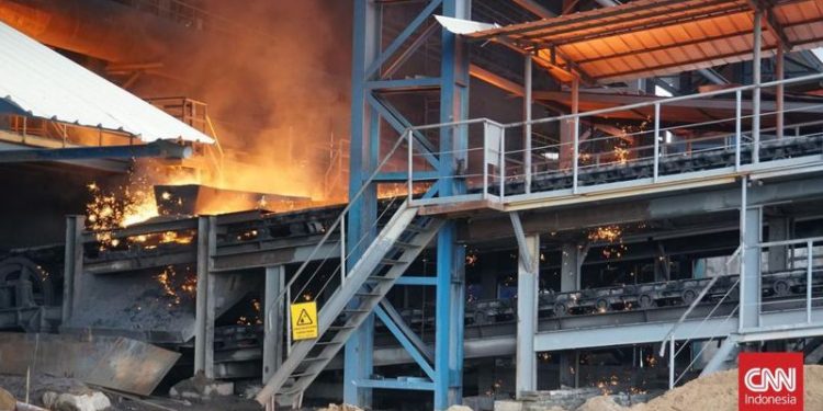 Furnace blast at Indonesia nickel factory kills 13 workers, wounds 38