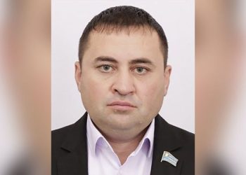 Pro-Putin regional politician found dead outside his house