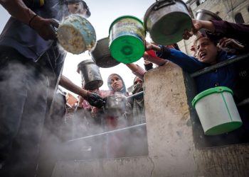 ‘What kind of life is this?’ Dire conditions in increasingly cramped southern Gaza