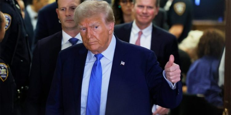 Trump seeks pause of federal election trial to challenge immunity ruling