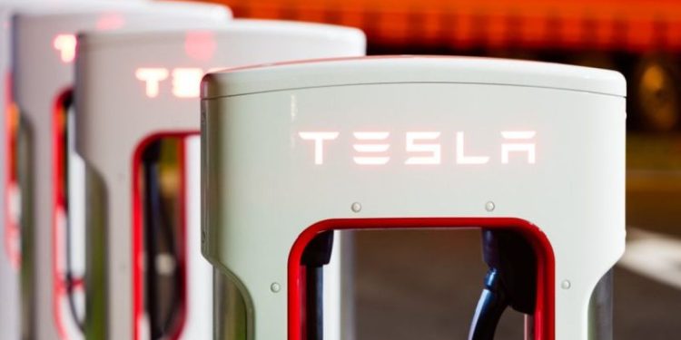 Tech 5: Tesla Experiences Largest Recall to Date, Ledger Targeted in Cyber Attack