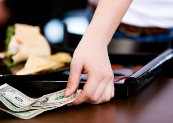 More states are considering requiring full minimum wages for tip earners this year