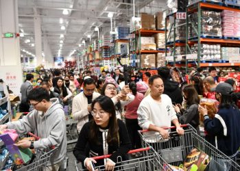 Five-foot Toy Story 3 bear draws the crowds at Costco’s first store in ‘China’s Silicon Valley’