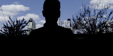 They met on a dating app in Bogota. He woke up dizzy and without his passport the next day