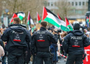 Crackdown on an already banned Hamas raises free speech fears in Germany