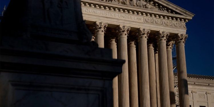 Supreme Court chief justice report urges caution on use of AI ahead of contentious election year