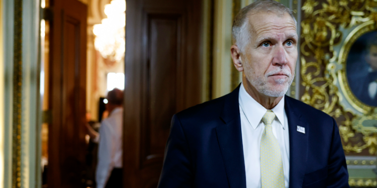 Sen. Tillis schools anti-Israel protester on Hamas in hallway confrontation: ‘Dictators’