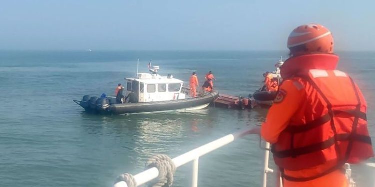 Two Chinese fishermen drown during pursuit by Taiwan coast guard