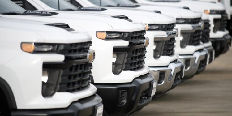 GM expands North America recall for potentially faulty tailgates to 820,000 trucks