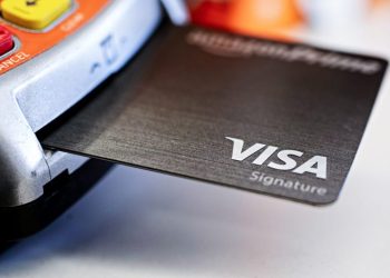 Visa and MasterCard settle long-running antitrust suit over swipe fees with merchants