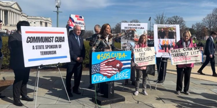 WATCH: GOP lawmakers confront leftist protesters who interrupt anti-communism event