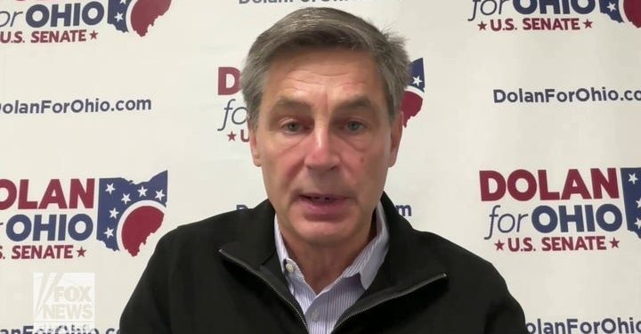 Trump faces off against GOP establishment as he parachutes into contentious Republican Senate primary