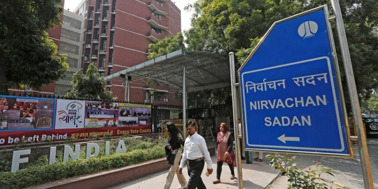 Cash, drugs and booze among record election bribes seized by India