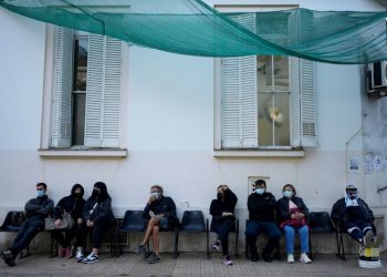 Dengue cases top 5.2 million in the Americas asoutbreak passes yearly record, PAHO says