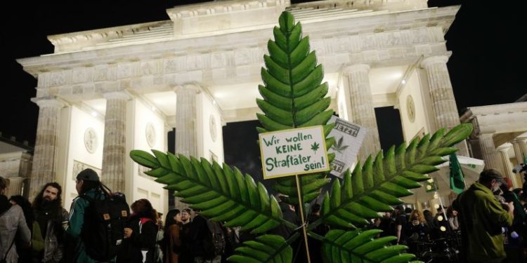 Germans celebrate as recreational cannabis use becomes legal