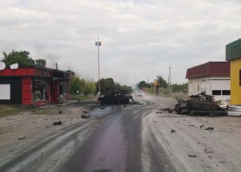 Police rush to rescue residents in Ukrainian border town threatened by Russian advance