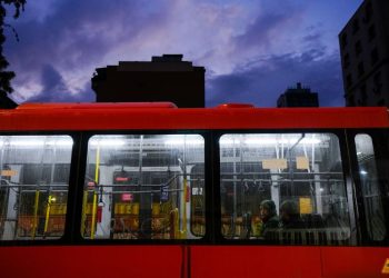 Hats and gloves come out as coldest May since 1950 grips Chile’s capital region