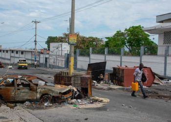 Kenyan officials arrive in Haiti ahead of planned security mission, sources say