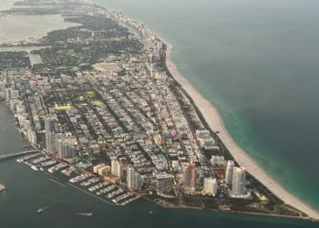 TV meteorologist blasts Florida’s new ‘Don’t Say Climate Change’ law amid oppressive heat