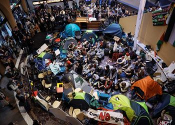 ‘They have crossed a line’: Australian university orders pro-Palestinian protesters to leave building