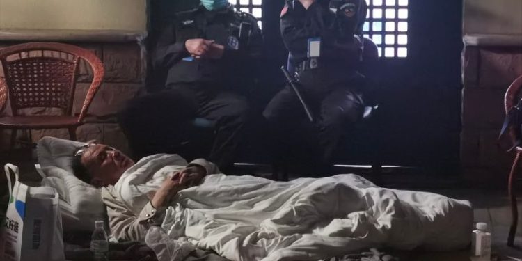 This Chinese virologist shared crucial Covid-19 data. Then his research hit hurdles