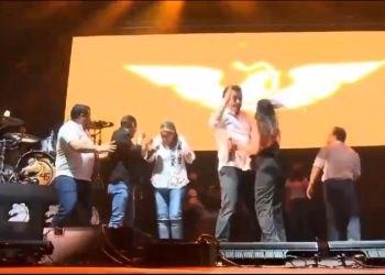 9 dead, 121 injured as wind causes stage collapse at Mexico election rally