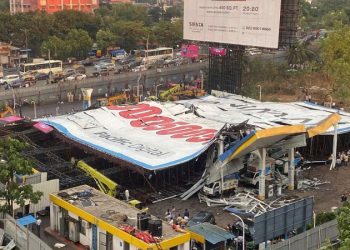 At least 14 killed after billboard collapses in Mumbai during thunderstorm