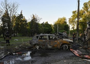 Zelensky issues fresh weapons plea after 7 killed in Russian attack on Zaporizhzhia region