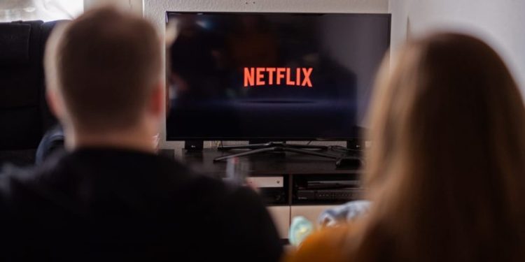 With corners of the media industry in upheaval, Netflix makes clear it’s staying out of the fray