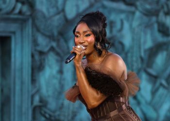 France’s most streamed singer calls on voters to oppose far right in Sunday’s election