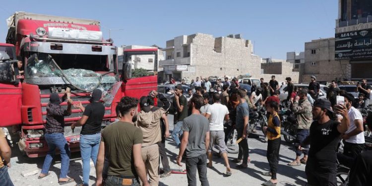 Turkish officials call for calm as social media hysteria fuels anti-Syrian riots